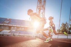 满分组合执行挡拆任务，有效的吸引多名防守球员和打乱对全部 雷迪克开窍？