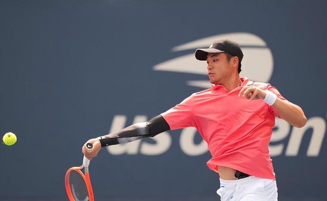 维尼修斯雕 维尼修斯雕